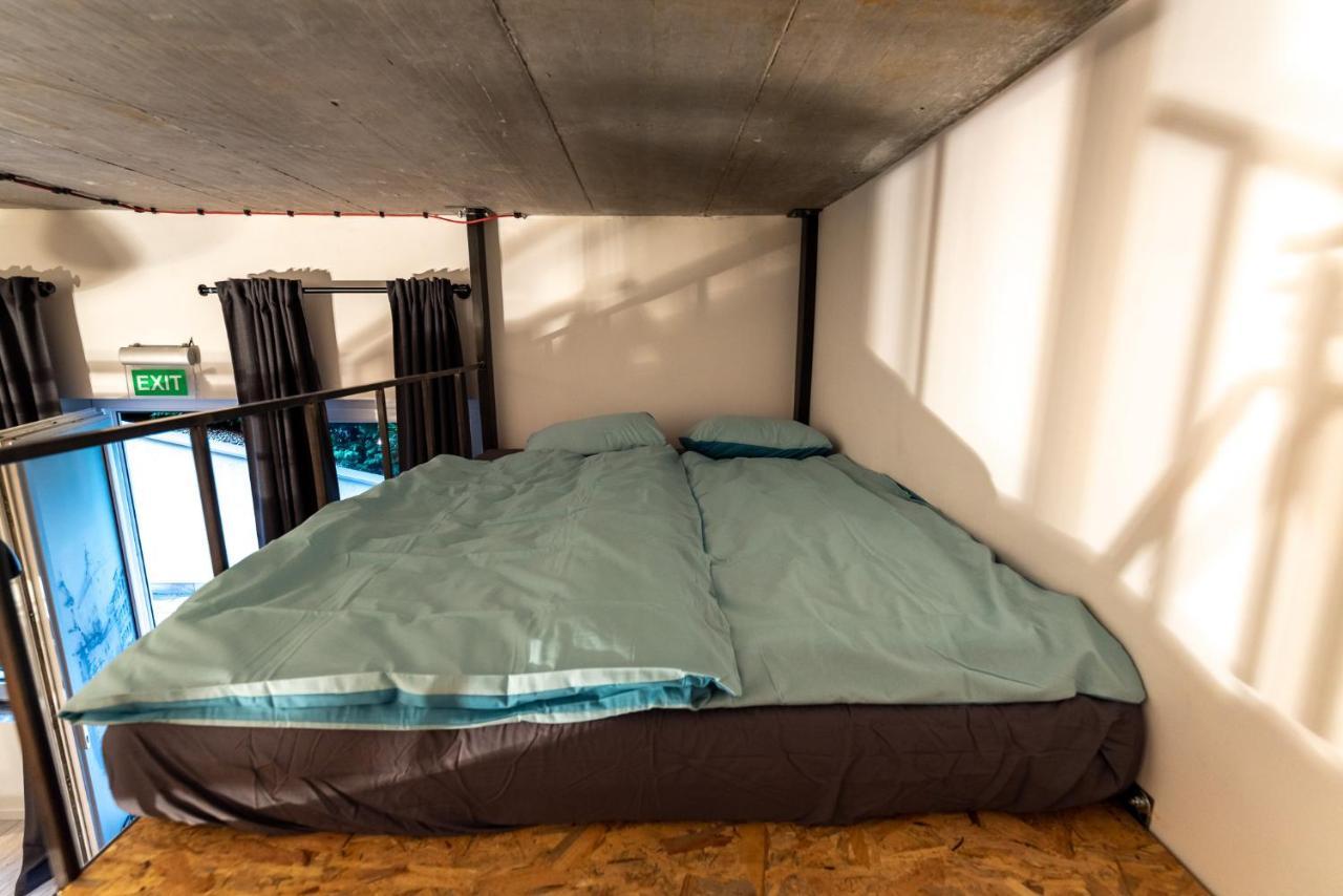 Industrial Apartment Zero Братислава Екстер'єр фото