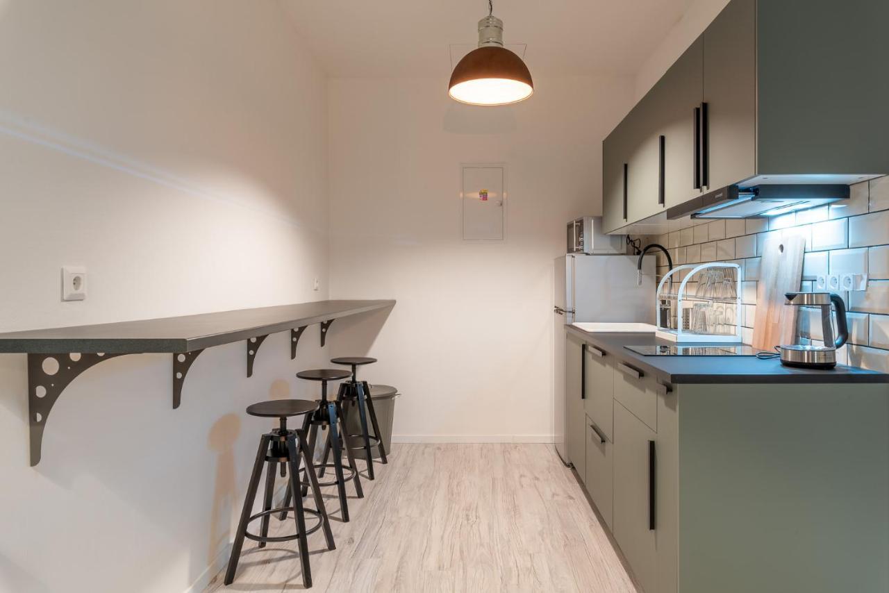 Industrial Apartment Zero Братислава Екстер'єр фото