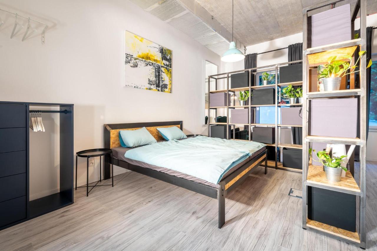 Industrial Apartment Zero Братислава Екстер'єр фото